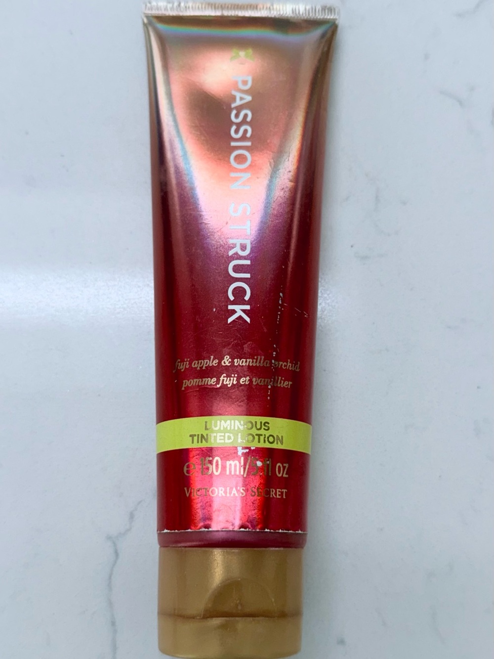 Victoria's Secret Passion Struck Luminous Tinted Lotion - NEW